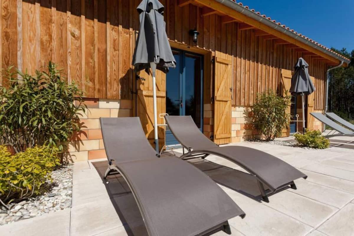 카르캉 Domaine De La Grange B&B 외부 사진